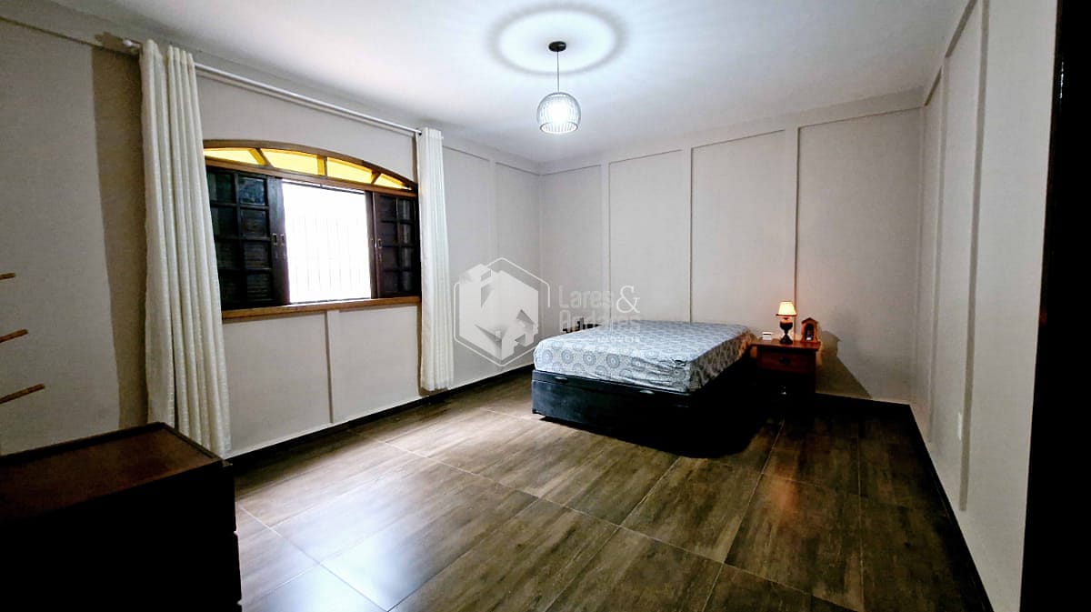 Casa à venda com 3 quartos, 210m² - Foto 15