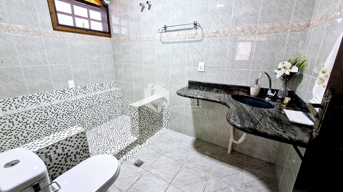 Casa à venda com 3 quartos, 210m² - Foto 18