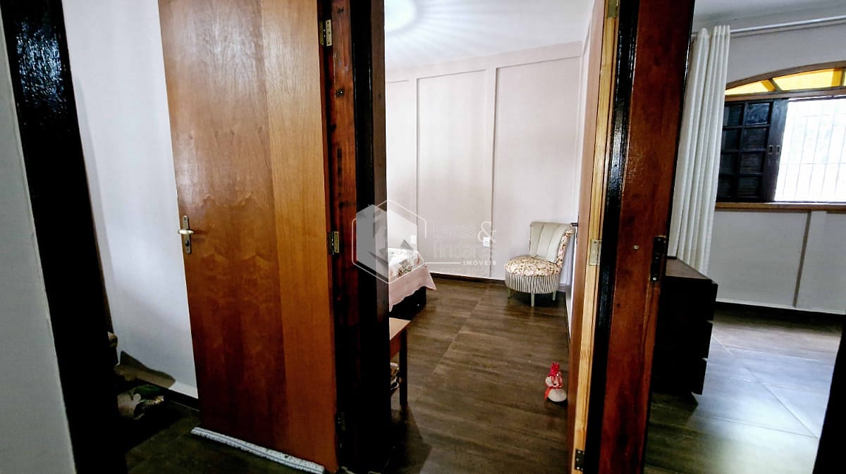 Casa à venda com 3 quartos, 210m² - Foto 25