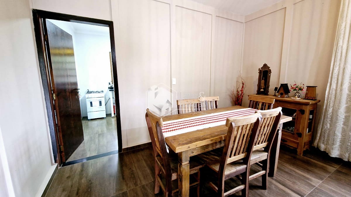 Casa à venda com 3 quartos, 210m² - Foto 10