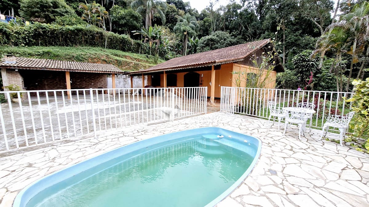 Casa à venda com 3 quartos, 210m² - Foto 33
