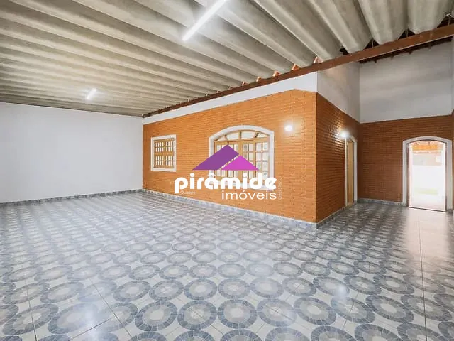 Casa com 253m² 3 quartos e 2 banheiros, à venda, no bairro Jardim Satélite em São José dos Campos