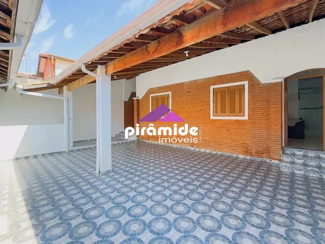 Casa com 253m² 3 quartos e 2 banheiros, à venda, no bairro Jardim Satélite em São José dos Campos