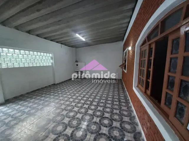 Casa com 253m² 3 quartos e 2 banheiros, à venda, no bairro Jardim Satélite em São José dos Campos