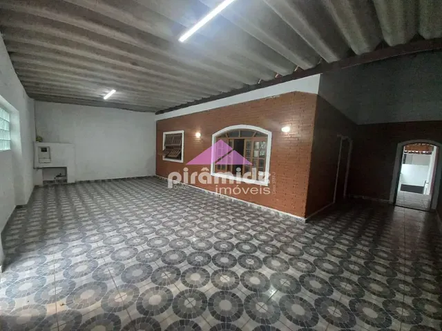 Casa com 253m² 3 quartos e 2 banheiros, à venda, no bairro Jardim Satélite em São José dos Campos