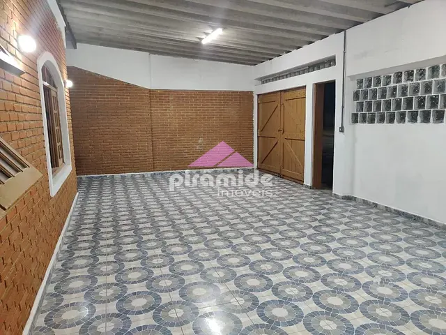 Casa com 253m² 3 quartos e 2 banheiros, à venda, no bairro Jardim Satélite em São José dos Campos