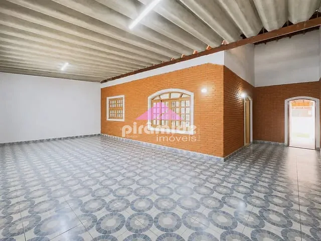 Casa com 253m² 3 quartos e 2 banheiros, à venda, no bairro Jardim Satélite em São José dos Campos
