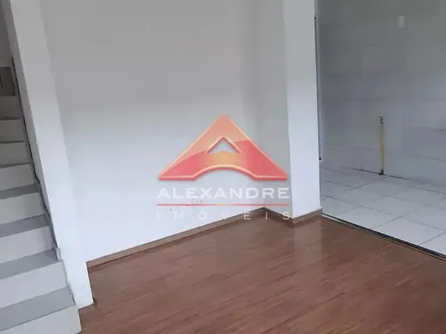 Casa com 10m² 2 quartos e 1 banheiro, para alugar, no bairro Eugênio de Mello em São José Dos Campos