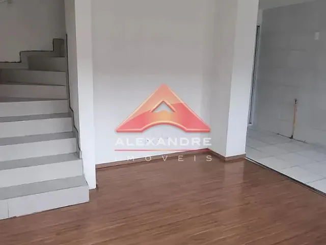 Casa com 10m² 2 quartos e 1 banheiro, para alugar, no bairro Eugênio de Mello em São José Dos Campos