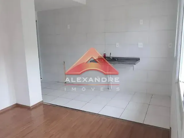 Casa com 10m² 2 quartos e 1 banheiro, para alugar, no bairro Eugênio de Mello em São José Dos Campos