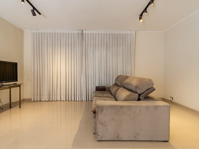 Casa com 297m² 3 quartos e 3 banheiros, à venda, no bairro Brooklin Paulista em São Paulo