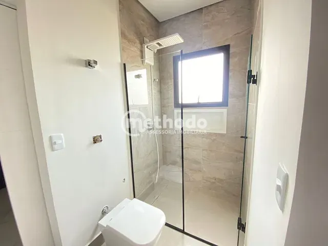 Casa com 300m² 4 quartos e 5 banheiros, à venda, no bairro Bosque dos Eucaliptos em Valinhos
