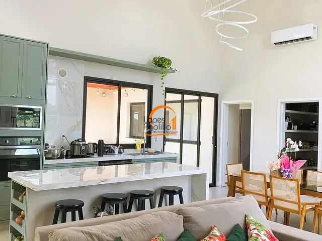 Casa com 900m² 4 quartos e 5 banheiros, à venda, no bairro Residencial Montes Claros em Itupeva