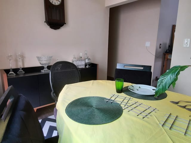 Casa com 392m² 4 quartos e 2 banheiros, à venda, no bairro Jardim Indepedência em Guaratinguetá