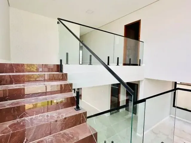 Casa com 380m² 4 quartos e 4 banheiros, à venda, no bairro Pinhão em Taubaté