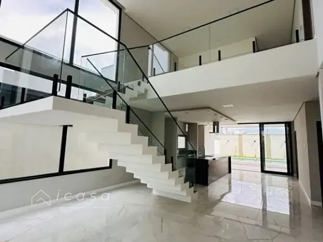 Casa com 380m² 4 quartos e 4 banheiros, à venda, no bairro Pinhão em Taubaté