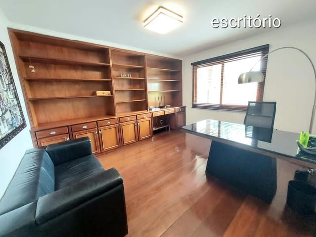 Casa com 2000m² 5 quartos e 8 banheiros, à venda ou para alugar, no bairro Residencial Tamboré em Barueri