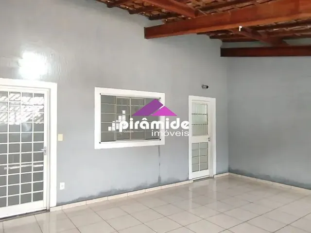 Casa com 10m² 2 quartos e 2 banheiros, à venda, no bairro Jardim Nova Flórida em São José Dos Campos