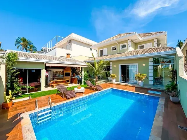 Casa com 375m² 4 quartos e 5 banheiros, à venda, no bairro Urbanova em São José dos Campos