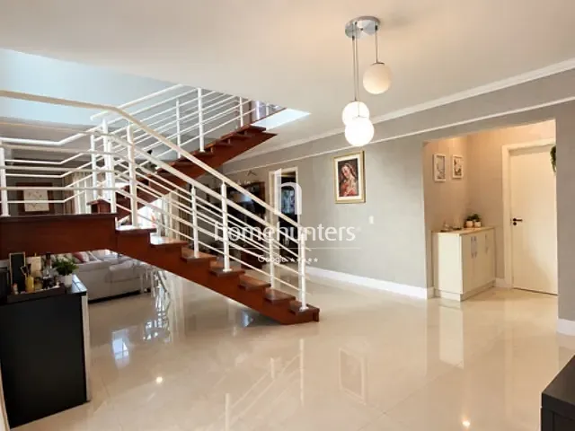 Casa 3 quartos e 4 banheiros, para alugar, no bairro Jardim Monte Verde em Valinhos
