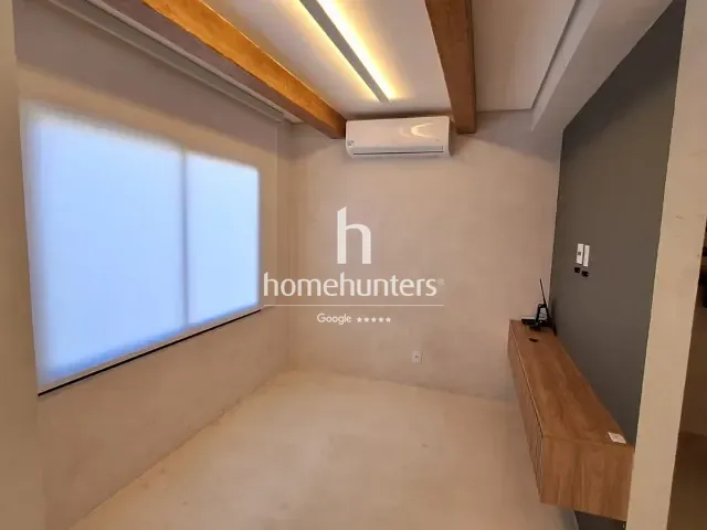 Casa 3 quartos e 2 banheiros, à venda, no bairro Jardim Santa Helena em Valinhos