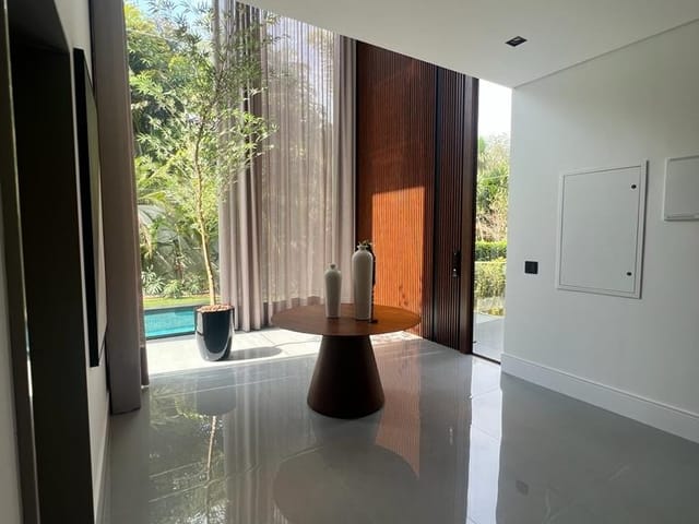 Casa com 981m² 7 quartos e 9 banheiros, à venda, no bairro Tamboré em Santana de Parnaíba