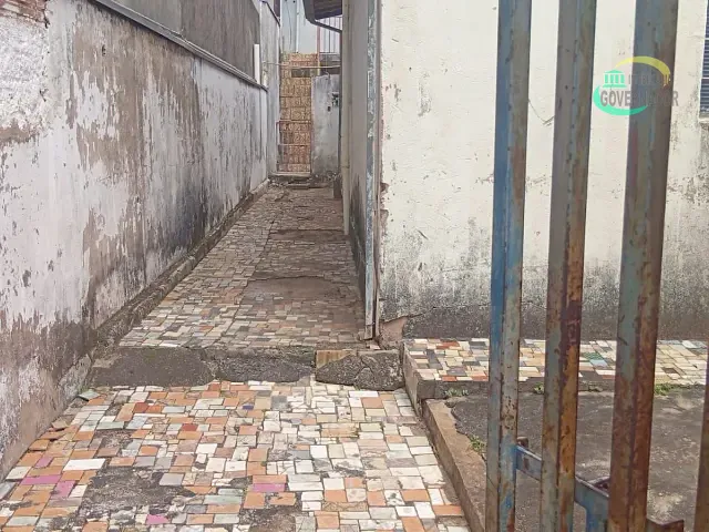 Casa com 250m² 2 quartos e 3 banheiros, à venda, no bairro Jardim Amanda II em Hortolândia