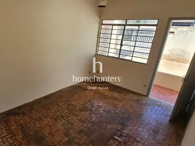 Casa 2 quartos e 1 banheiro, à venda, no bairro Parque Tropical em Campinas