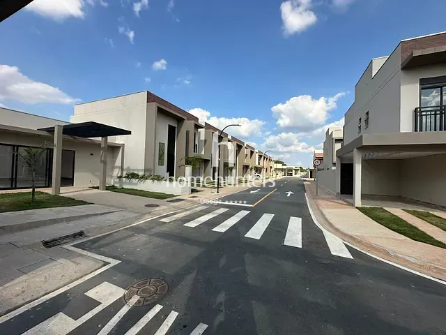 Casa 3 quartos e 4 banheiros, à venda, no bairro Vista Alegre em Vinhedo