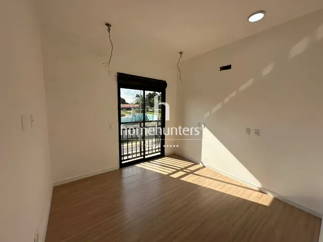 Casa 3 quartos e 4 banheiros, à venda, no bairro Vista Alegre em Vinhedo