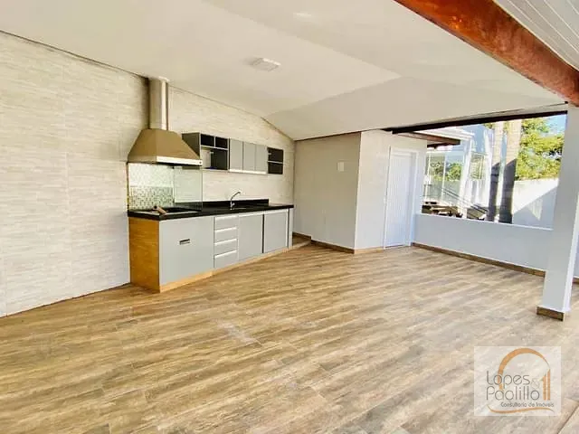Casa com 485m² 4 quartos e 5 banheiros, à venda, no bairro Jardim Paulista em Atibaia