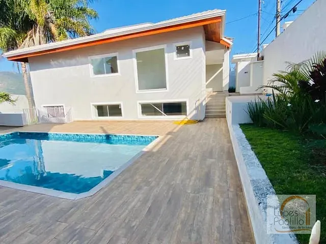 Casa com 485m² 4 quartos e 5 banheiros, à venda, no bairro Jardim Paulista em Atibaia