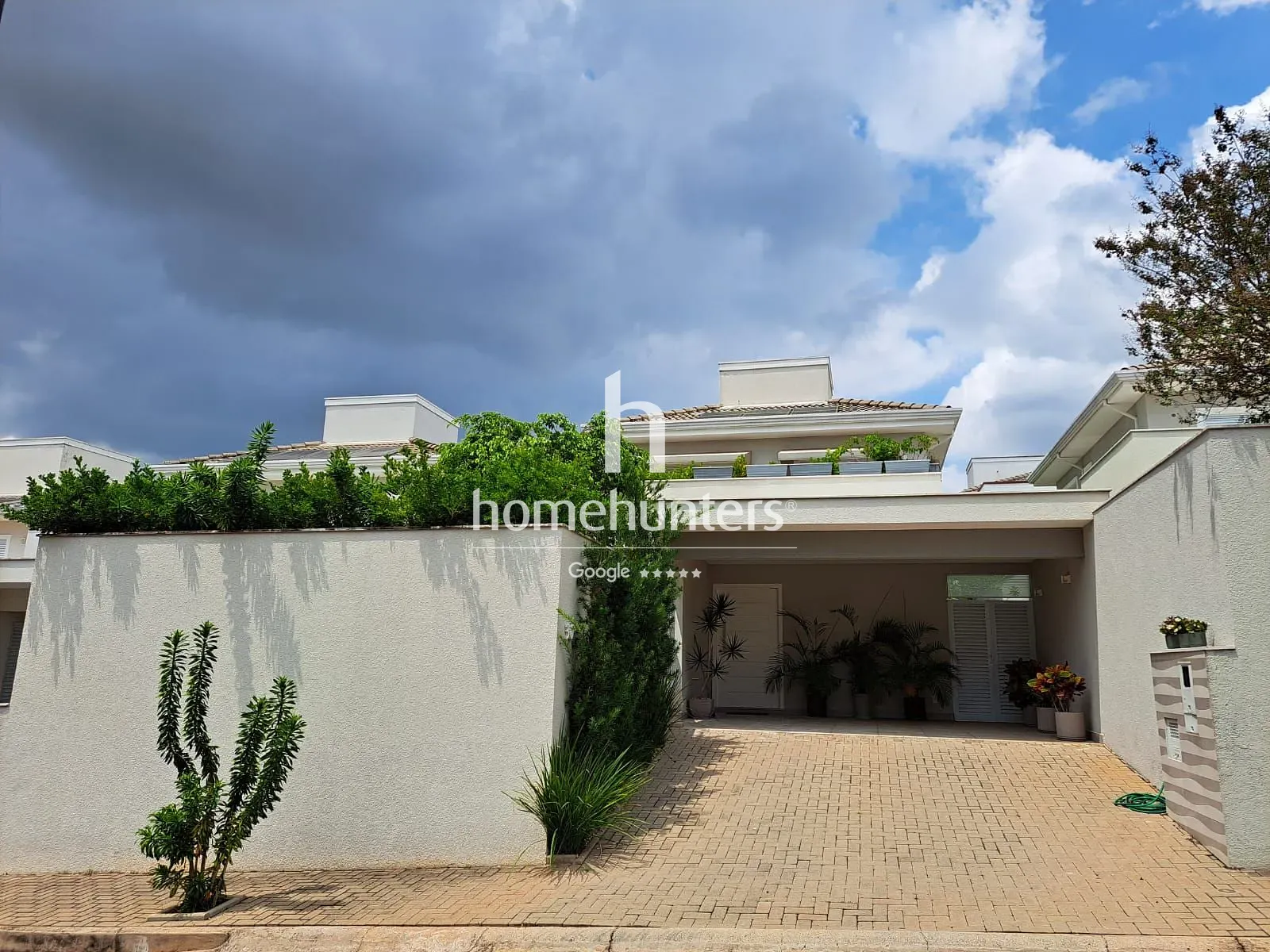 Casa, 4 quartos, 227 m² - Foto 1