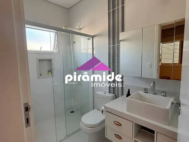 Casa com 10m² 3 quartos e 3 banheiros, para alugar, no bairro Urbanova em São José Dos Campos