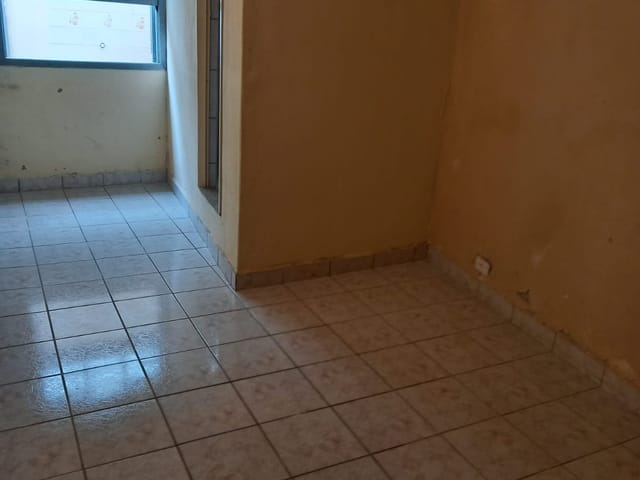 Casa 4 quartos e 2 banheiros, à venda, no bairro Jardim Russi em Taubaté