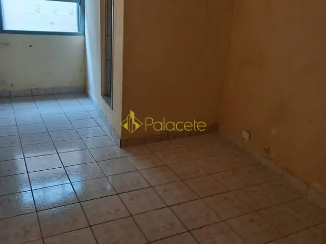 Casa 4 quartos e 2 banheiros, à venda, no bairro Jardim Russi em Taubaté