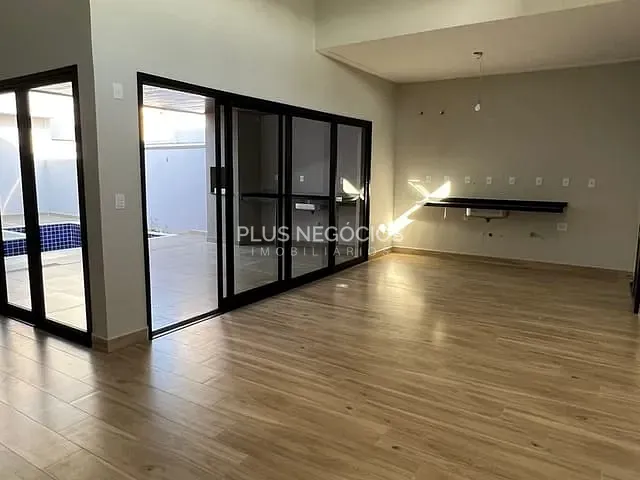 Casa com 250m² 3 quartos e 3 banheiros, à venda, no bairro Condimínio Le France em Sorocaba