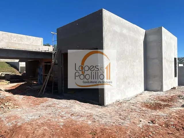 Casa com 600m² 3 quartos e 4 banheiros, à venda, no bairro Condomínio Terras de Santa Cruz em Bragança Paulista