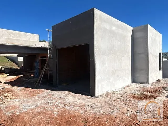 Casa com 600m² 3 quartos e 4 banheiros, à venda, no bairro Condomínio Terras de Santa Cruz em Bragança Paulista