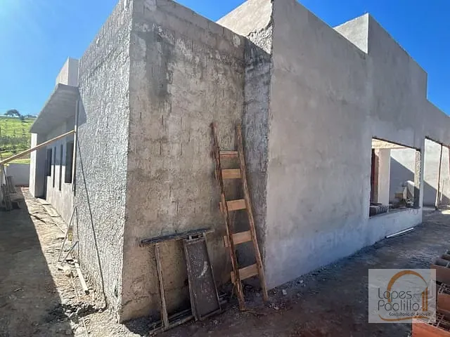 Casa com 600m² 3 quartos e 4 banheiros, à venda, no bairro Condomínio Terras de Santa Cruz em Bragança Paulista