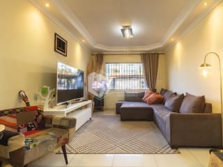 Foto do Casa-Casa tipo para venda em Parque São Domingos com 3 quartos, sendo 3 suítes, 166m²