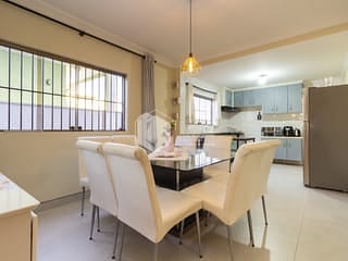 Foto do Casa-Casa tipo para venda em Parque São Domingos com 3 quartos, sendo 3 suítes, 166m²
