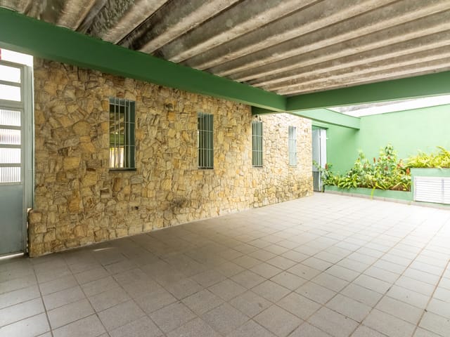 Casa com 480m² 3 quartos e 4 banheiros, à venda, no bairro Jardim Ana Maria em São Paulo