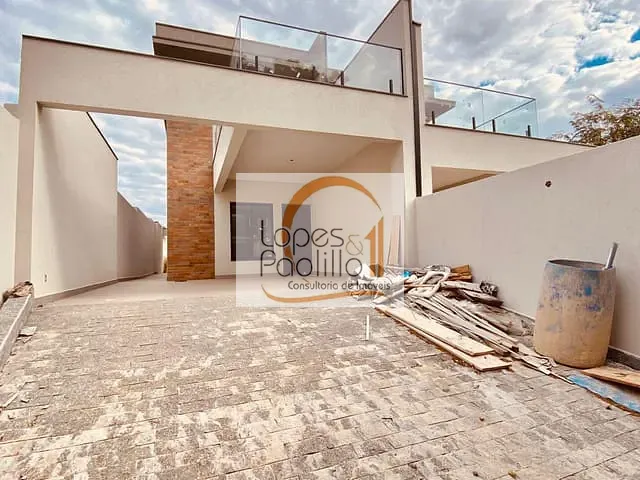 Casa com 240m² 3 quartos e 3 banheiros, à venda, no bairro Jardim dos Pinheiros em Atibaia