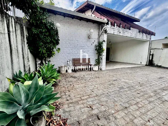 Casa 4 quartos e 7 banheiros, para alugar, no bairro Jardim Dom Bosco em Campinas