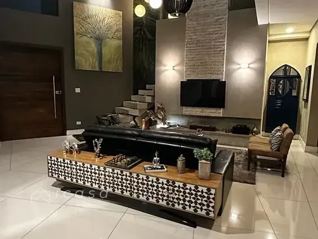 Casa com 300m² 3 quartos e 2 banheiros, à venda, no bairro Jardim Crystal Park em Jacareí