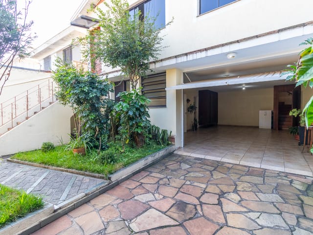 Foto do Casa - Casa para venda em Parque Jabaquara com 5 quartos, sendo 2 suítes , 219m² | Lares e Andares Imóveis