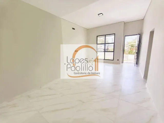 Casa com 300m² 4 quartos e 2 banheiros, à venda, no bairro Guaxinduva em Bom Jesus dos Perdões