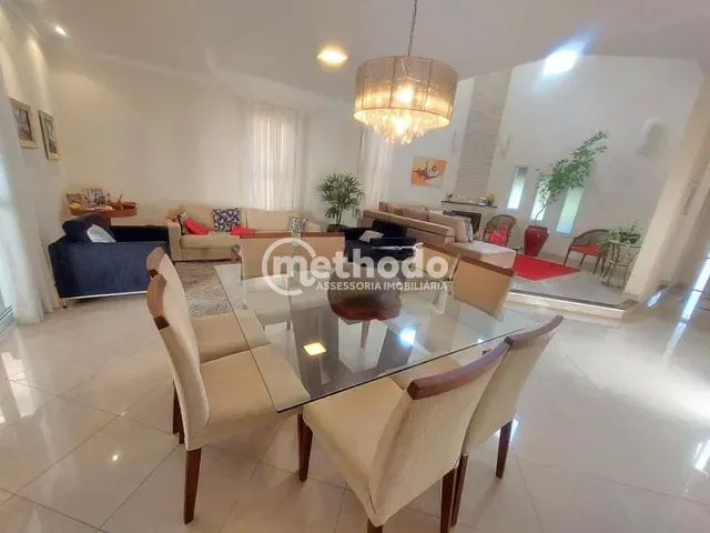 Casa com 737m² 4 quartos e 5 banheiros, à venda, no bairro Santa Cruz em Valinhos
