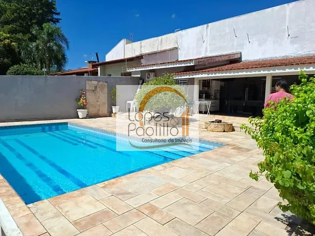 Casa com 668m² 3 quartos e 5 banheiros, à venda, no bairro Vila Santista em Atibaia